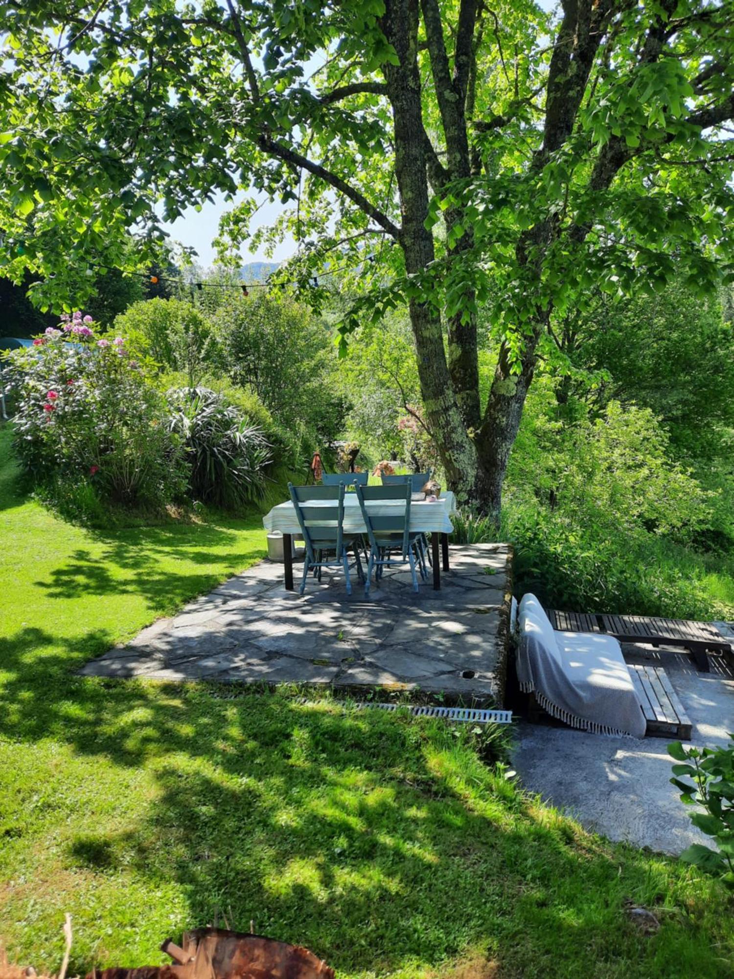Bed and breakfast Biert La Coume, Tweepersoonsbed Extérieur photo